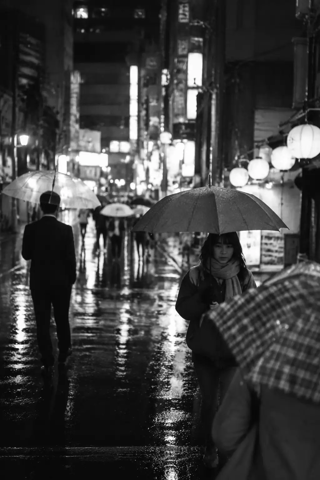 Community film-noir street rain